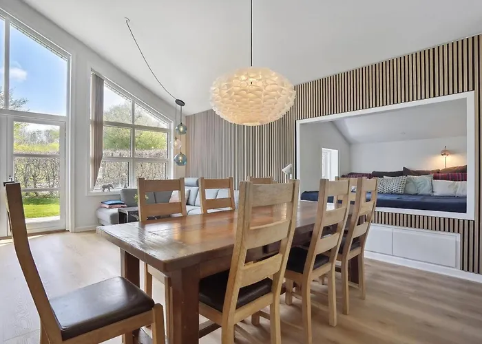 Holmwith - 200m From The Sea By Interhome *